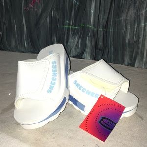 Girls sketchers platform sandal